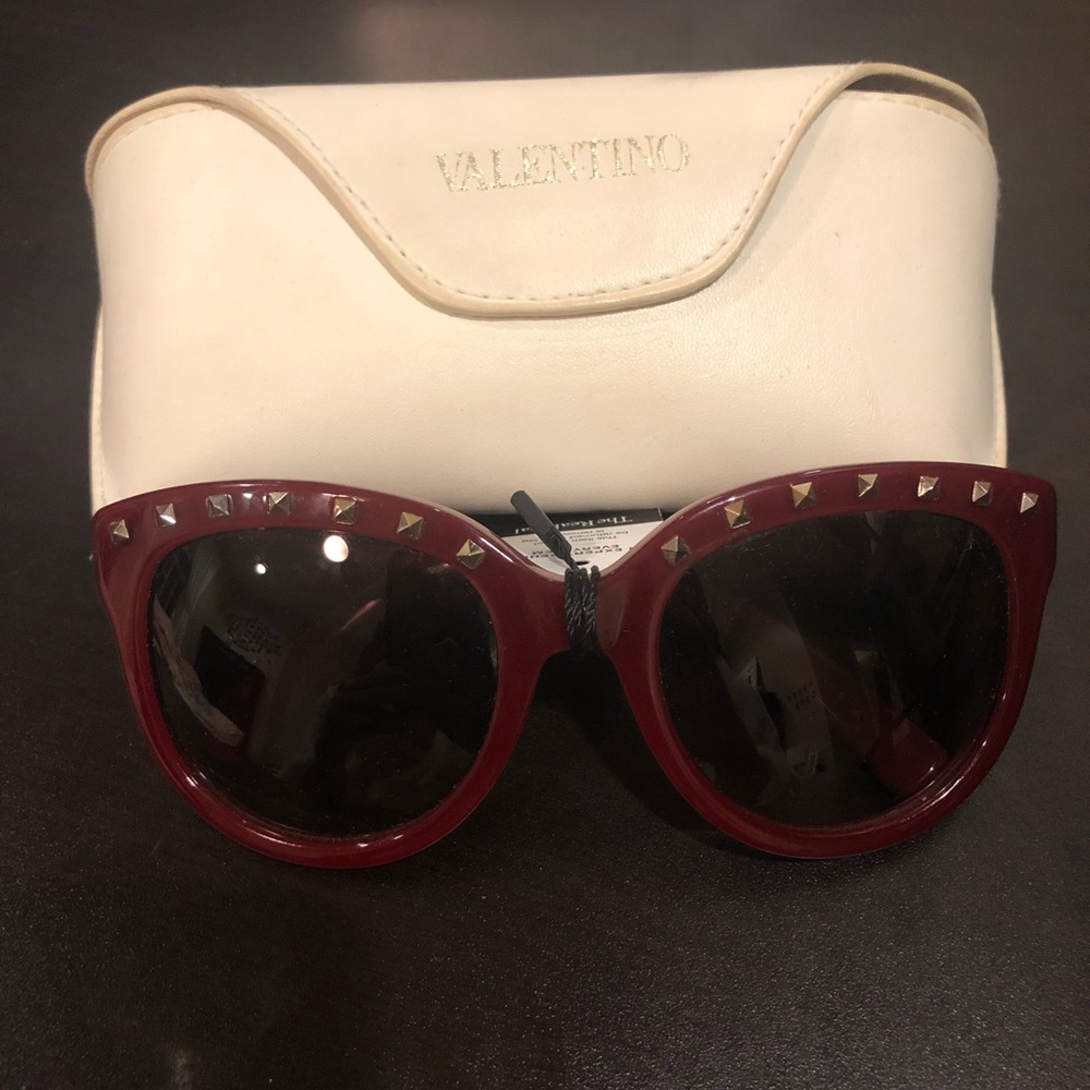 VALENTINO SUNGLASSES